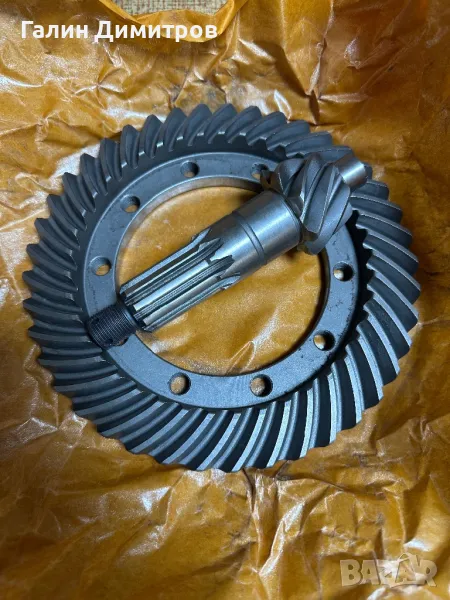 Корона и пиньон УАЗ, снимка 1