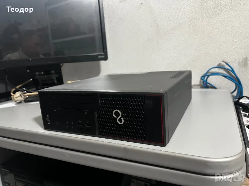 Настолен компютър Esprimo C700, снимка 1