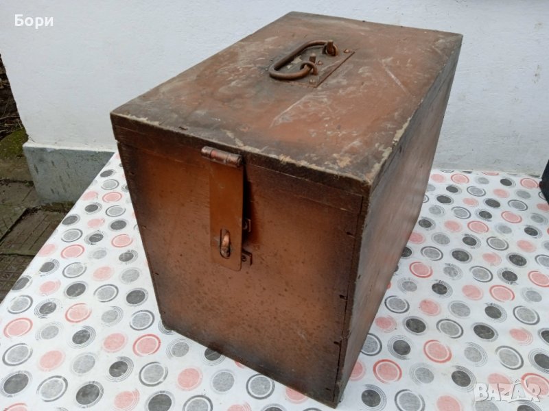 Стар дървен куфар/сандък, снимка 1