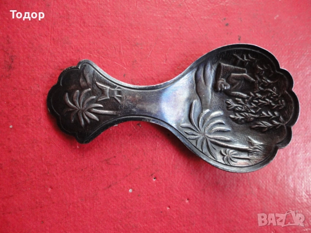Релефна посребрена холандска лъжичка , снимка 6 - Антикварни и старинни предмети - 53023049