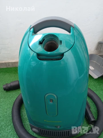 Продавам прахосмучка