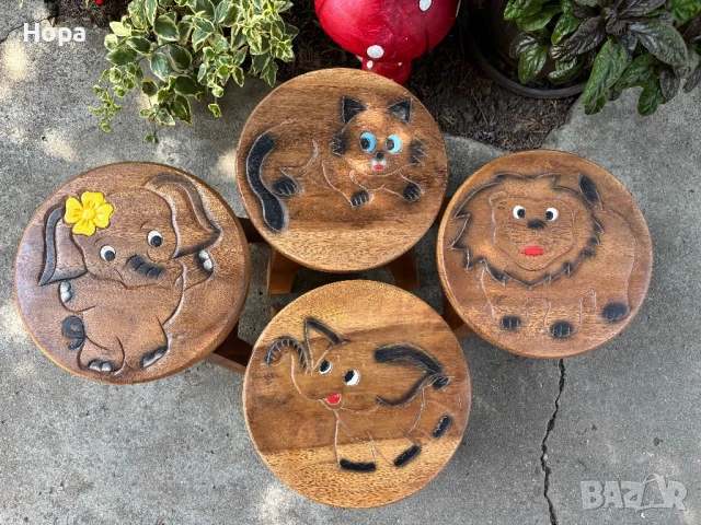 Столче / Табуретка от масивно тиково дърво