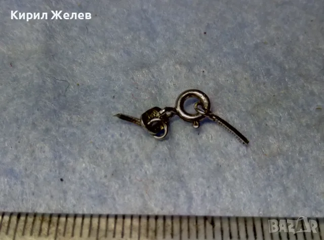 СТАРА СРЕБЪРНА ЗАКОПЧАЛКА СРЕБРО 925 с БЯЛА ПОЗЛАТА КАРАБИНКА За ВЕРИЖКА ГРИВНА КОЛИЕ СИНДЖИР 49907, снимка 2 - Други - 49517899