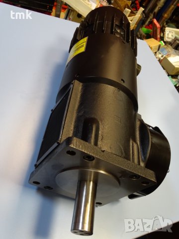 правотоков сервомотор FANUC A06B-0616-B343 DC servo motor model 7L, снимка 14 - Електродвигатели - 39736478