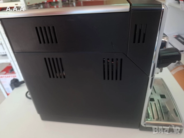 Кафеавтомат Saeco PicoBaristo Deluxe SM5570/10, Гарафа за мляко, 13 варианта кафе, Регулируема керам, снимка 4 - Кафемашини - 52611113