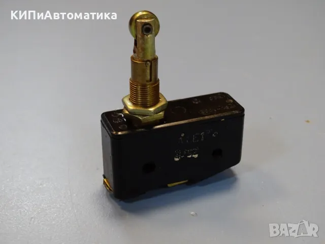 микроизключвател VEB Robotron typ A1E1(ALE1) micro switch button 380VAC