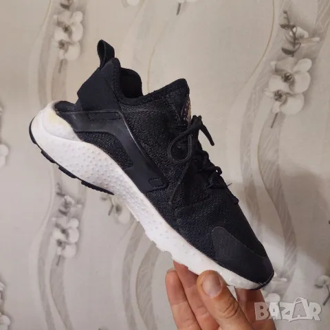 оригинални  маратонки Nike Air Huarache Run Ultra Black номер 39,5-40, снимка 15 - Маратонки - 41396920