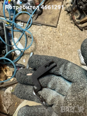 Планка за двигател на Мерцедес Mercedes 2.2Cdi само за 10лв. A6511501473