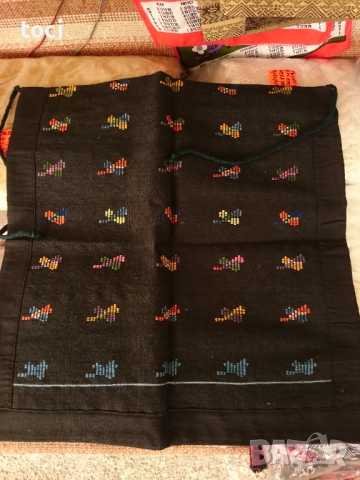 Старинни престилки за народни носии, снимка 4 - Антикварни и старинни предмети - 51600512