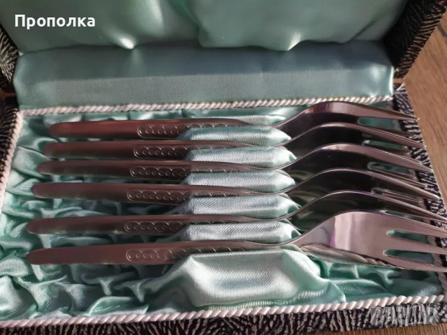 Комплект Немски, неупотребявани десертни вилици, най-висок клас неръждаеми 18/, снимка 9 - Прибори за хранене, готвене и сервиране - 48170445