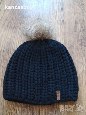 66°North - страхотна зимна шапка КАТО НОВА, снимка 2 - Шапки - 52239367