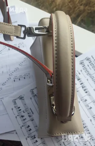 оригинална Coccinelle чанта естествена кожа налична, снимка 6 - Чанти - 49830643