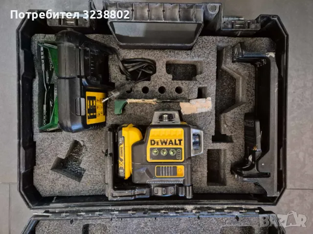 Линеен лазерен нивелир DeWalt DCE089G, снимка 3 - Други инструменти - 49177207