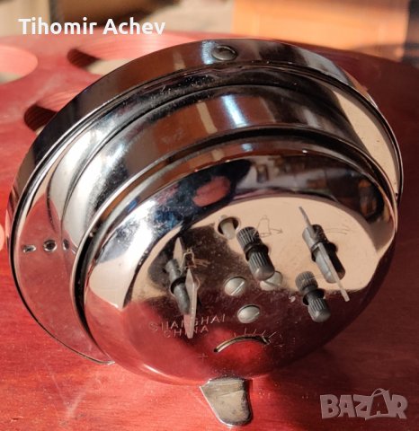 Механичен будилник, снимка 2 - Антикварни и старинни предмети - 39114201