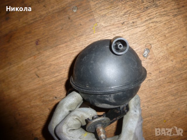 Вакуумен резервоар за Фолксваген Голф,Ауди,Пасат 1.9 тди, снимка 2 - Части - 40360617