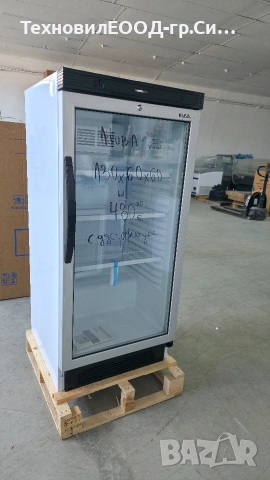 Хладилна витрина 130х60х60см 