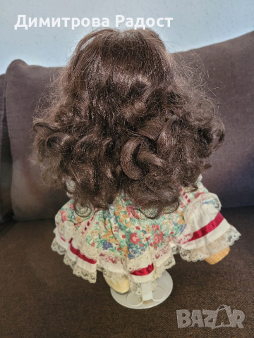 Порцеланова колекционерска кукла на Leonardo! Състояние ново! , снимка 3 - Колекции - 44930864