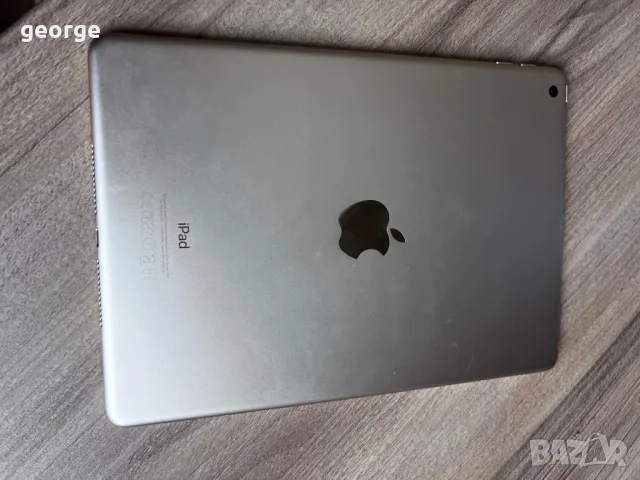 Таблет Apple iPad 5th Gen. 32GB, Wi-Fi, 9.7in - Gold, снимка 3 - Таблети - 48261453