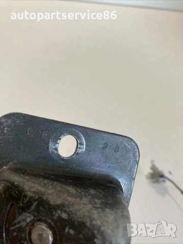 Заключващ механизъм на задния капак за Mazda 626 2.0 TDI Estate (2001) LE28, снимка 2 - Части - 53696471