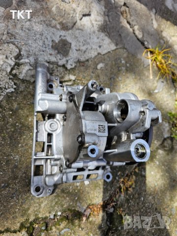 Маслена помпа Бмв F01,F06,F10,F30,E70, E71, снимка 2 - Части - 40472186