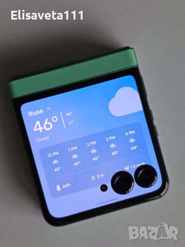 Зелен Motorola RAZR 2025 (RAZR 60) като нов, снимка 15 - Motorola - 52639195