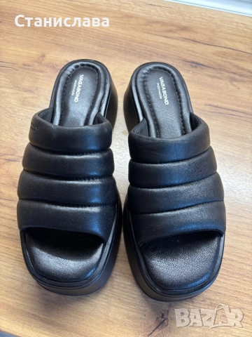 Кожени чехли  Vagabond, снимка 2 - Чехли - 51568833