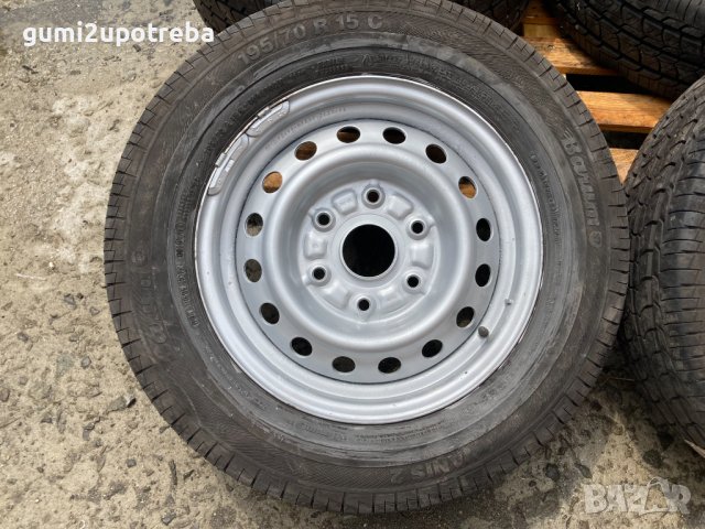 15 джанти 6х139,7 Toyota Hiace 5,5j гуми 195/70/15 BARUM 2016г 7мм, снимка 3 - Гуми и джанти - 41717601