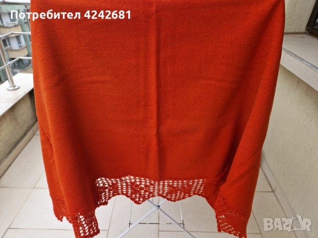 Оранжева вълнена покривка за легло