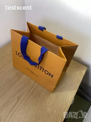 Бутикова подаръчна торба Louis Vuitton carrier shopping bag 22cm x18cm, снимка 3 - Чанти - 49515700