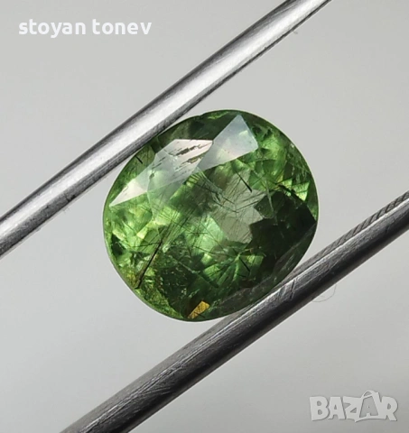 Уникален колекционерски камък – 4.50 карата натурален рутилен ябълково-зелен перидот от Пакистан!, снимка 12 - Други - 53774887