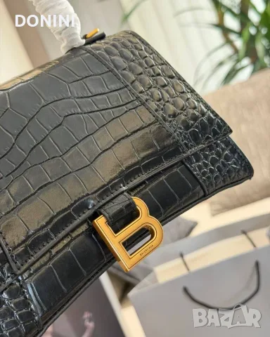Balenciaga Дамска чанта, кожа, снимка 5 - Чанти - 56030858