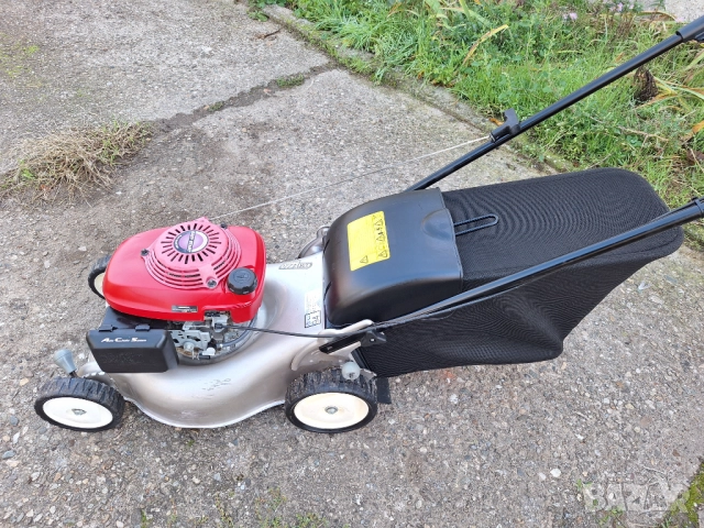 Косачка Honda Izy 4.5к.с. без ход 46см  мулчираща с кош, снимка 13 - Градинска техника - 52245729