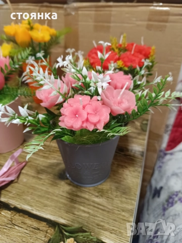 Восъчни цветя, снимка 8 - Изкуствени цветя - 51646847