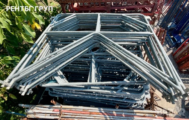 Продавам парапети за скеле Altrad