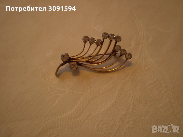 Арт Деко брошка жълт метал Чешки кристал, снимка 3 - Антикварни и старинни предмети - 39611311