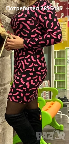 Рокля еластична в черно и цикламено, снимка 3 - Рокли - 52015392