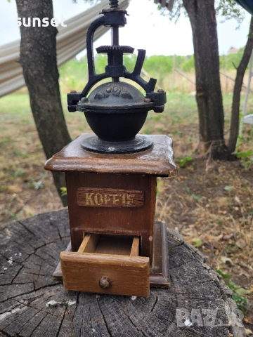 стара мелница за кафе( за декорация), снимка 1