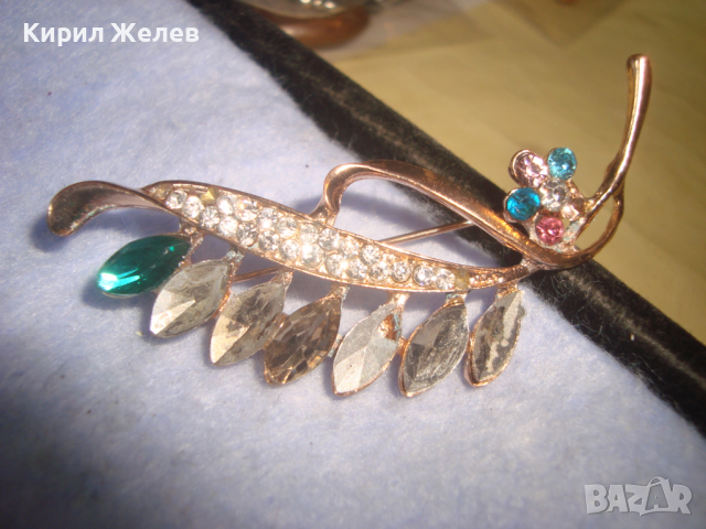 СТАРА КРИСТАЛНА ЗЛАТИСТА АРТ НУВО ФЛОРАЛНА БРОШКА 11982, снимка 8 - Други - 36359430