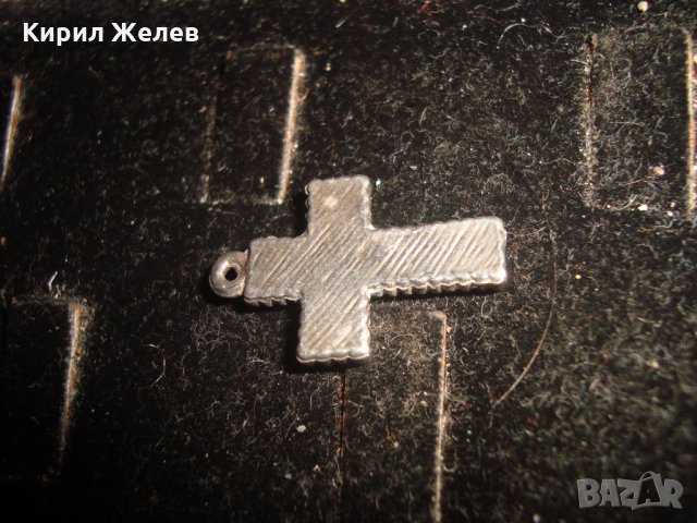 КРАСИВО АРТ КРЪСТЧЕ с ИНКРУСТИРАНИ СИНИ КРИСТАЛИ 21799, снимка 4 - Колиета, медальони, синджири - 33792394