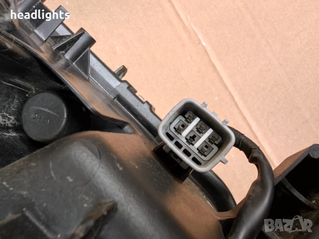 Ляв фар за Toyota Land Cruiser Xenon / Тойота Ленд Круизер, снимка 11 - Части - 52970820