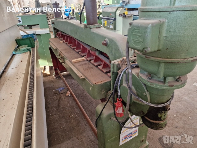 Гилотина за фурнир 2000мм.-ITALY, , снимка 5 - Други машини и части - 53626524