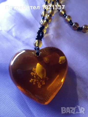 Гердан с кехлибар Сърце, снимка 3 - Колиета, медальони, синджири - 53387506