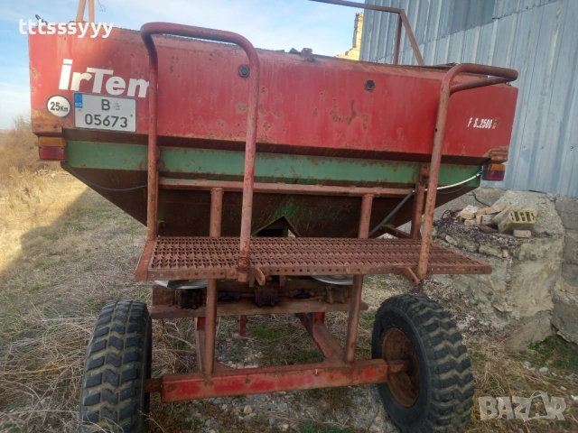 Торачка прикачна IRTEM 2500L , снимка 2 - Селскостопанска техника - 53742920