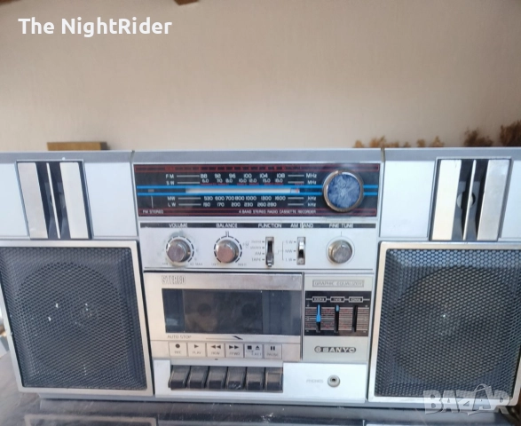 Касетофон Sanyo M-9813L. 