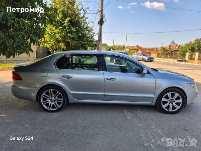 На части Skoda Superb 2.0 140 с код CFFB, снимка 2 - Автомобили и джипове - 55946243