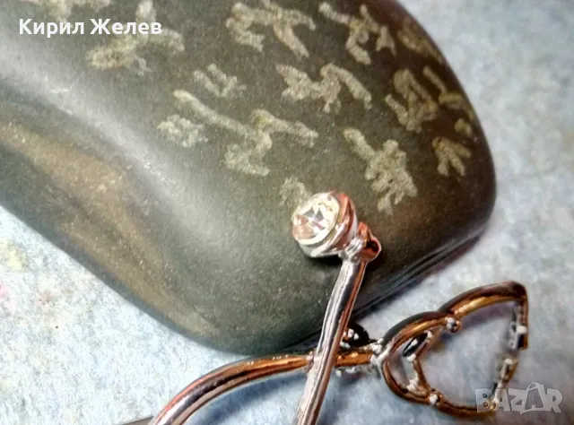 ИНТЕРЕСНА ФИГУРАЛНА ВИНТИДЖ АРТ СРЕБРИСТА БРОШКА с ФАСЕТИРАН КРИСТАЛ 31184, снимка 6 - Други - 48161206