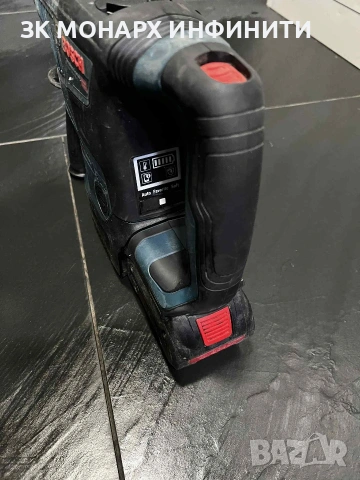 Перфоратор BOSCH GBH 18V-36C professional със батерия и зарядно, снимка 8 - Бормашини - 53103918