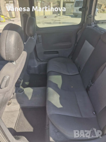 продавам Опел комбо година 2008, снимка 8 - Автомобили и джипове - 53847620