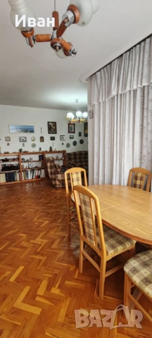 Тристаен апартамент в Център, снимка 5 - Апартаменти - 50812104