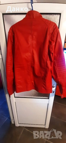 продава се, снимка 3 - Якета - 53070914